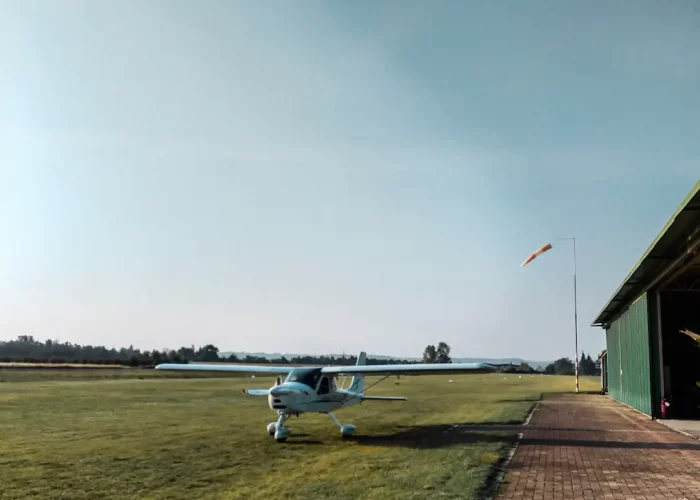 Esperienza di volo con Tecnam P92 all'Aviosuperficie Astigiana